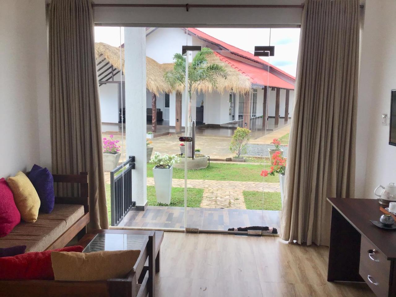 Avonil Resort Yala Tissamaharama Exterior photo